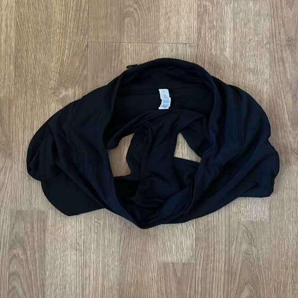 Lululemon Speed Short (Perforated 2.5")
Black - Picture 10 of 11